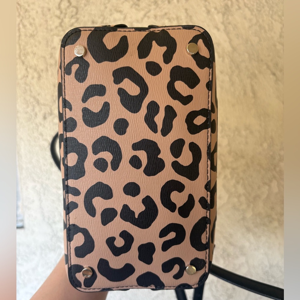 Kate Spade Leopard Print Crossbody Bucket Bag - Picture 8 of 9